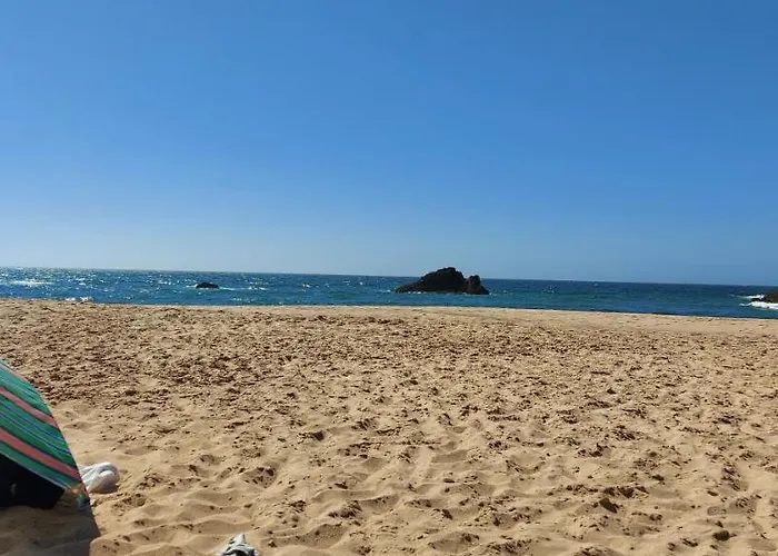 アパート Sunset View Flat アルジェズール