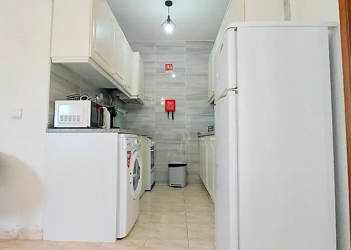 アパート Sunset View Flat アルジェズール