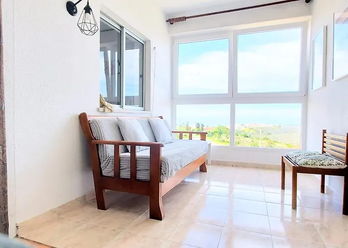 Sunset View Flat アパート