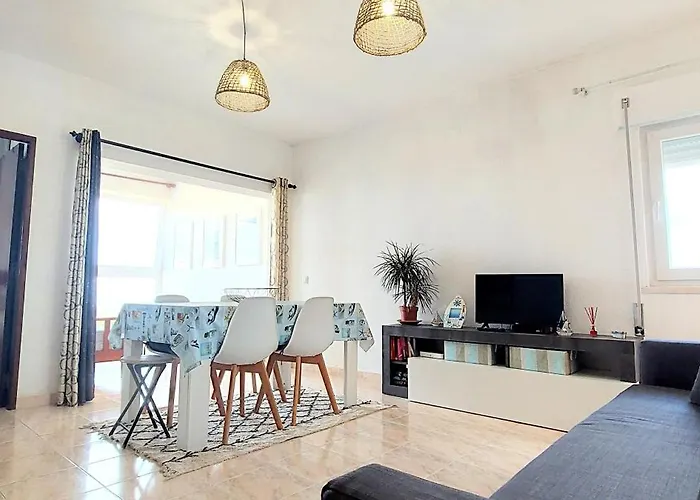 アパート Sunset View Flat アルジェズール